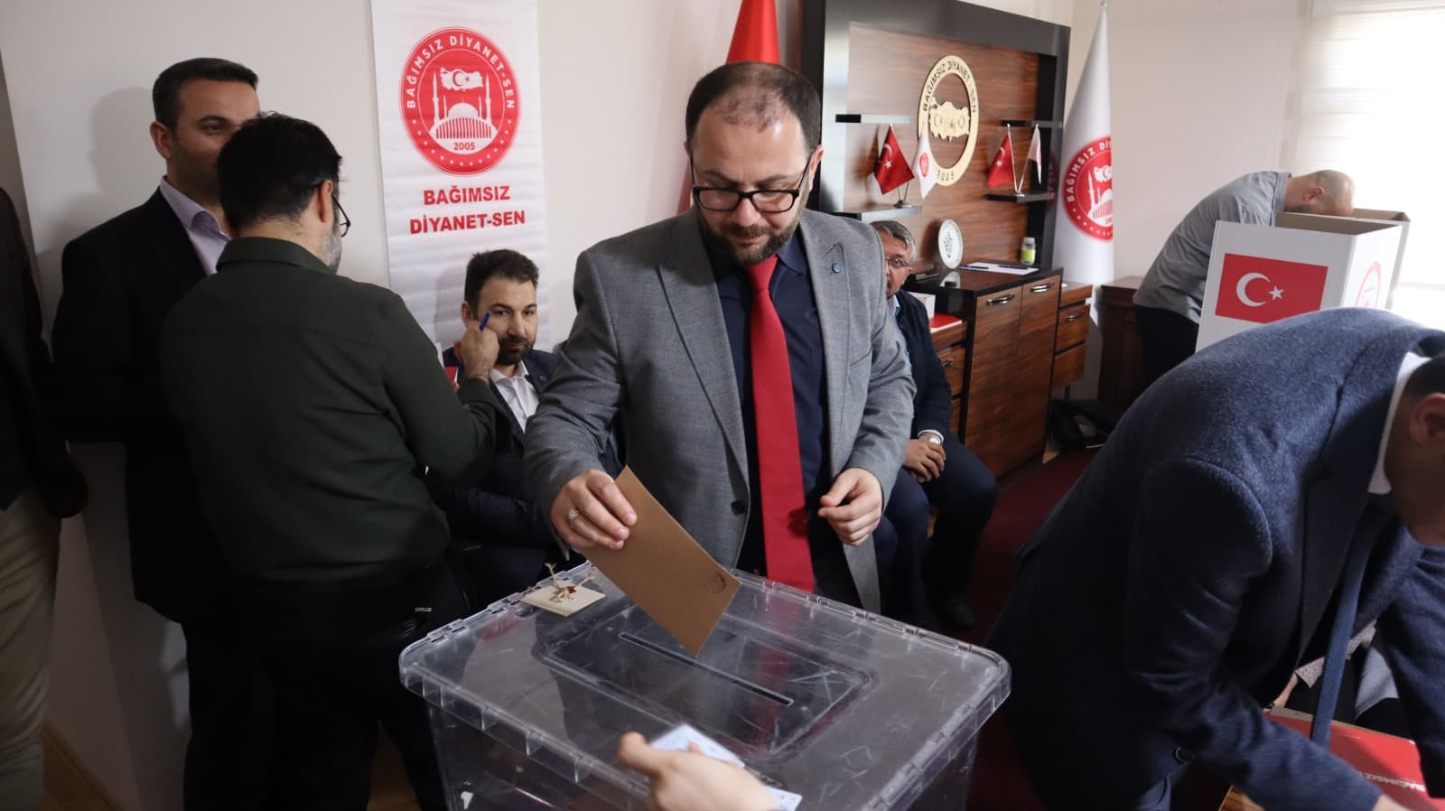 Bağımsız Diyanet-Sen Başkanlık-İhtisas Şubesi seçimleri gerçekleşti.